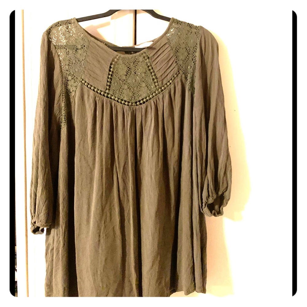 Liz Lange Maternity blouse